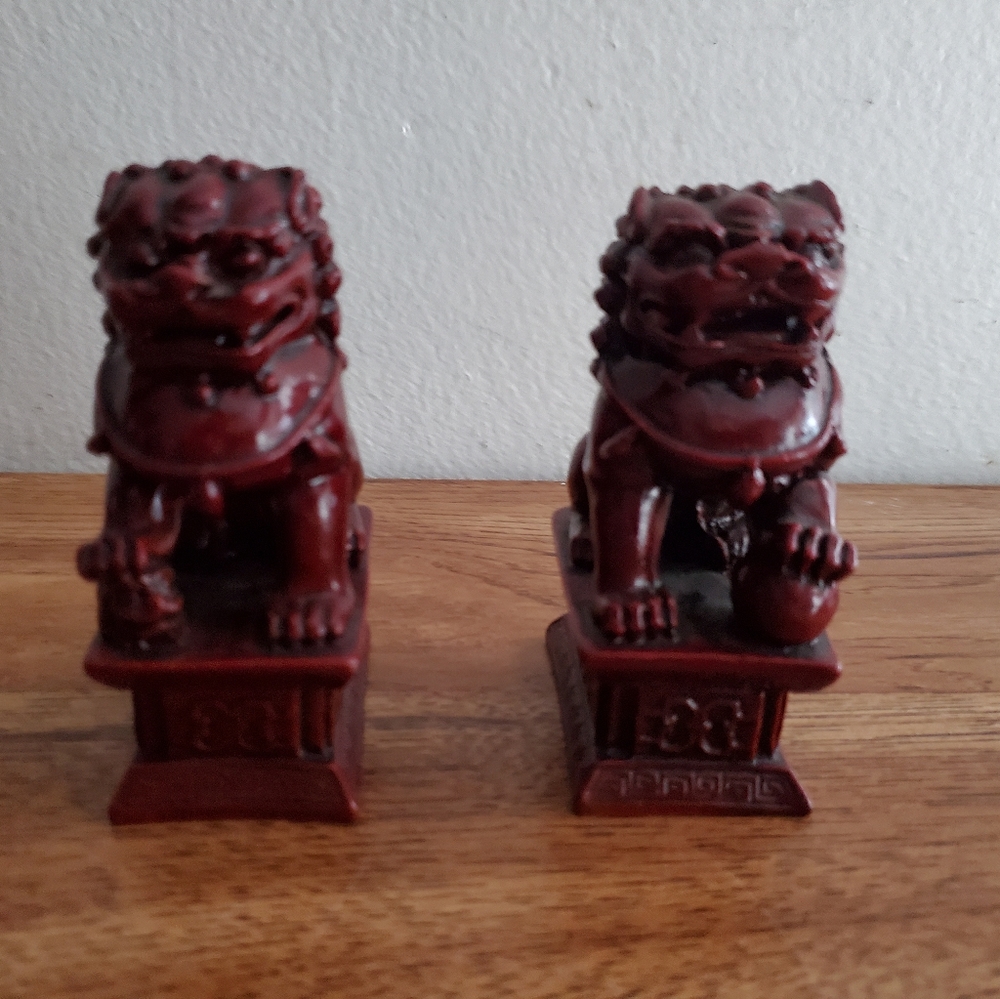 Lot of 2 Chinese Foo Dog